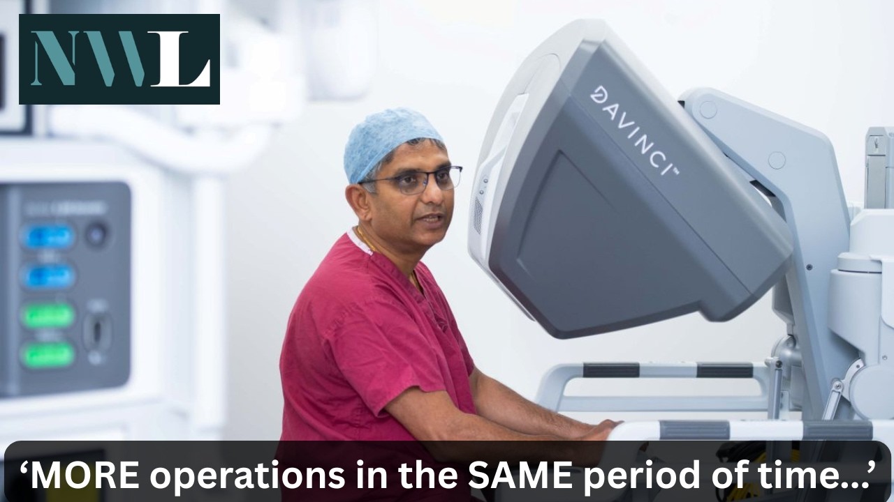 Prof. Hemant Sheth operating da Vinci console